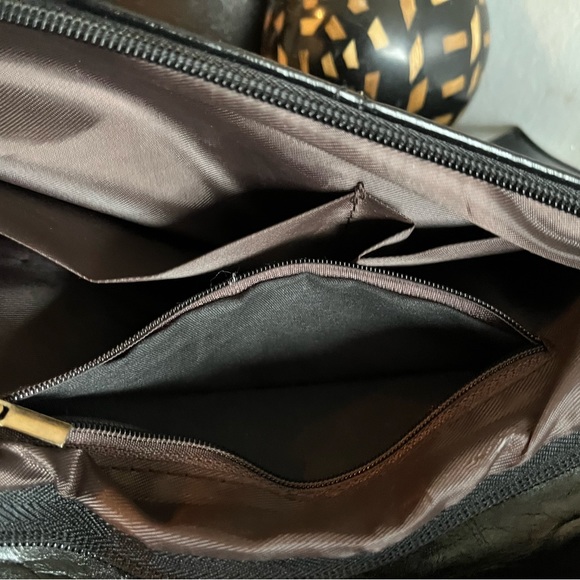 Black Edgy Modern Purse - Picture 5 of 6